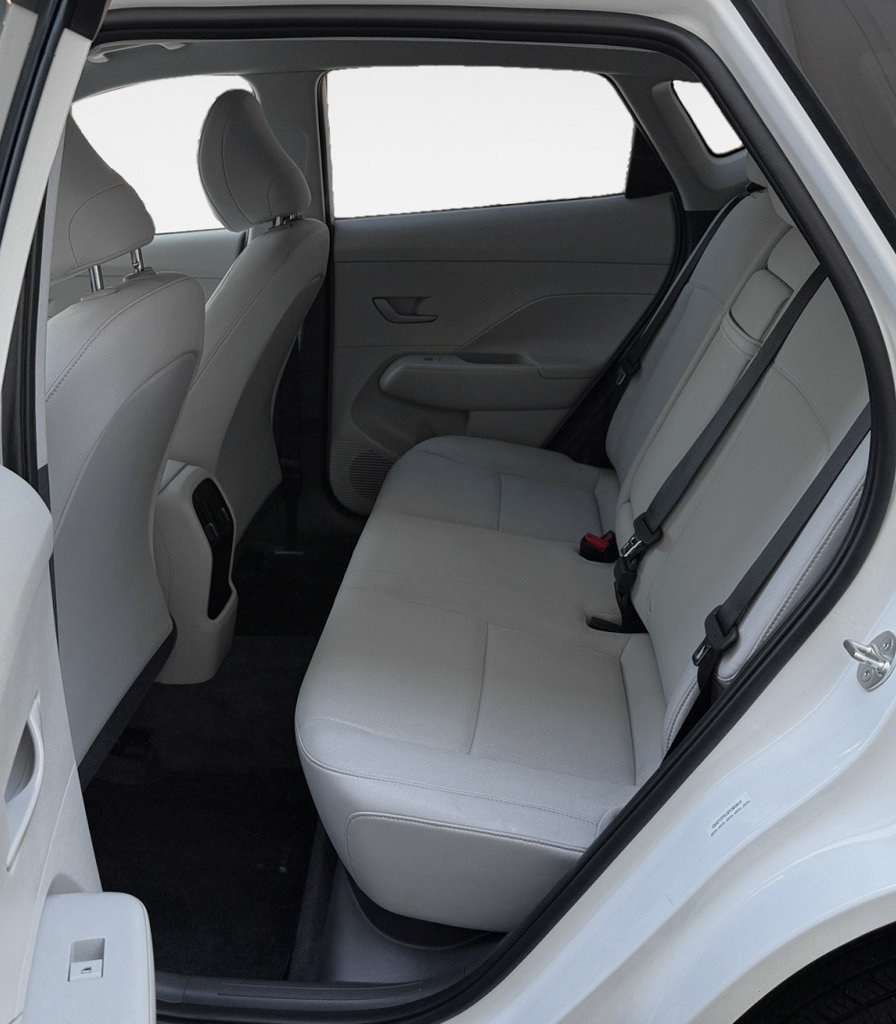 Used 2025 Hyundai Kona SEL AWD/4WD image 13