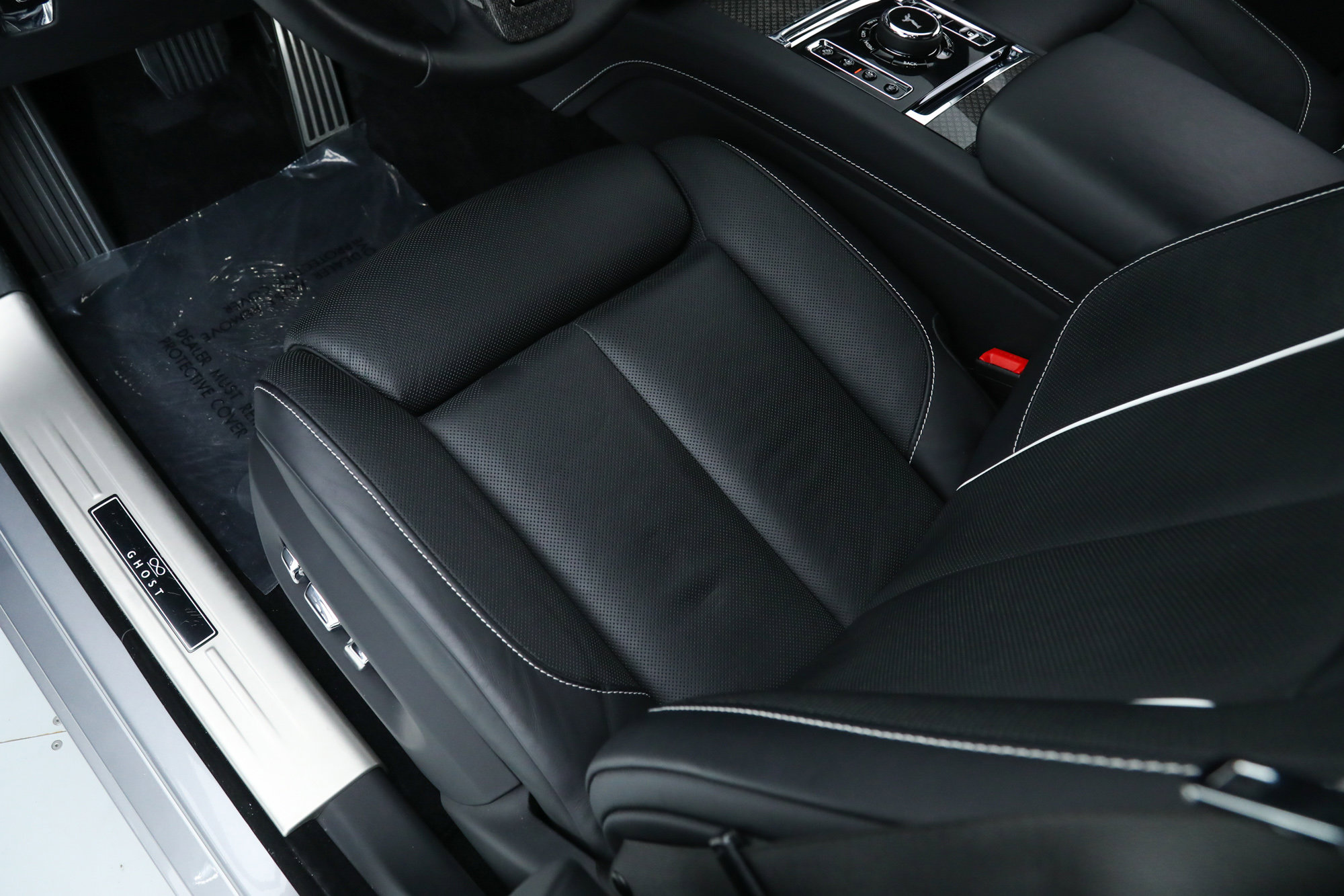 Used 2023 Rolls-Royce Ghost Black Badge image 27