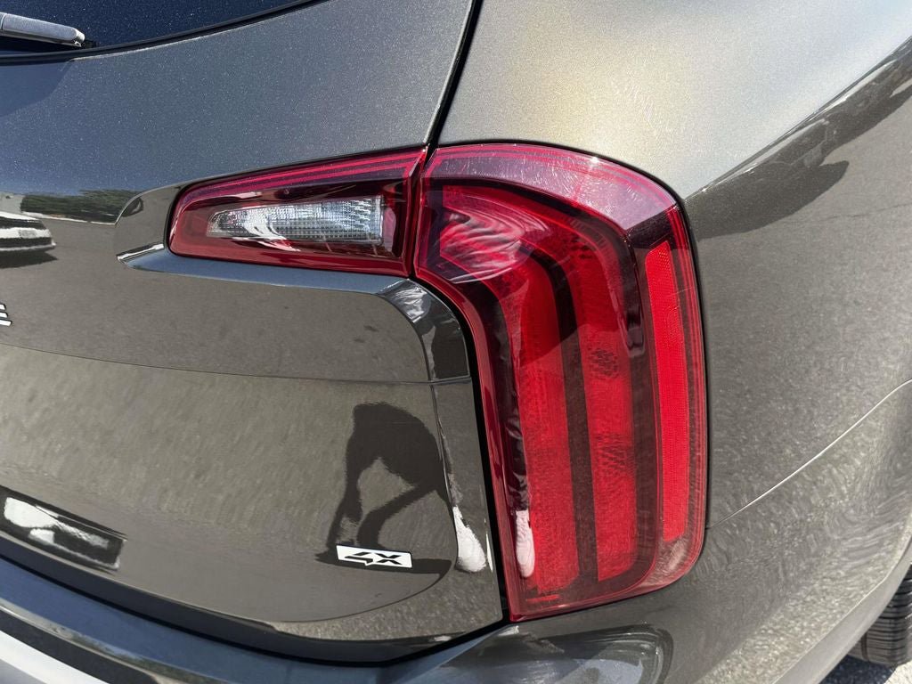 Certified 2023 Kia Telluride S w/ S Sunroof Package AWD/4WD image 10
