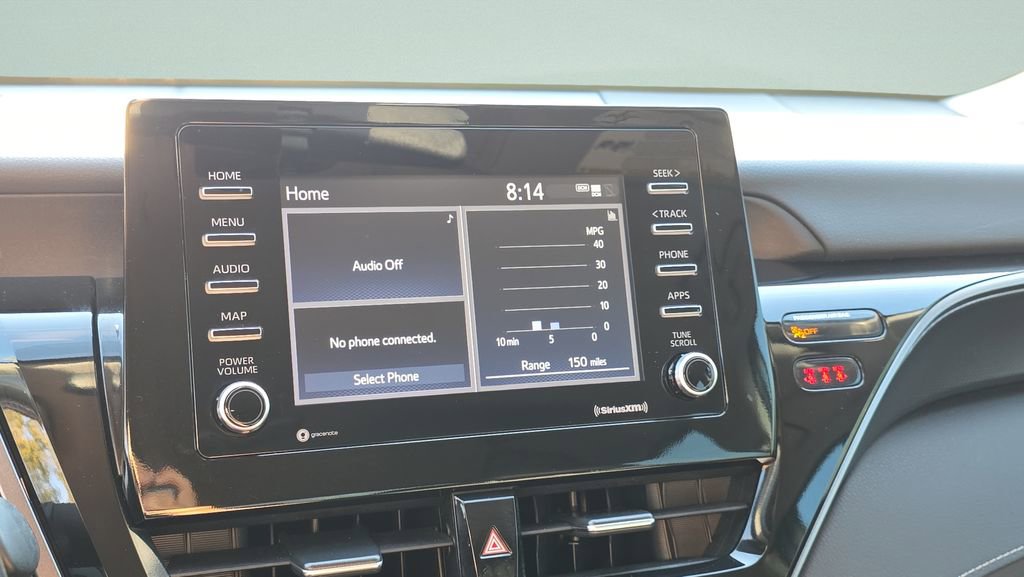 Used 2024 Toyota Camry SE image 29