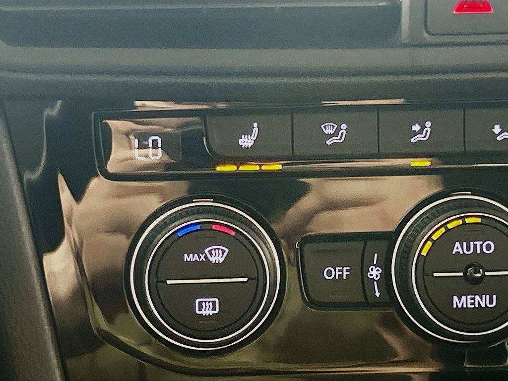 Used 2019 Volkswagen Jetta SE FWD image 20