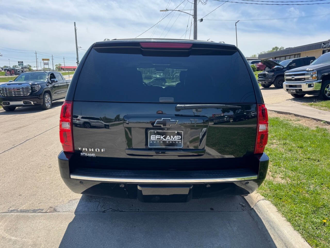 Used 2013 Chevrolet Tahoe LTZ AWD/4WD image 4
