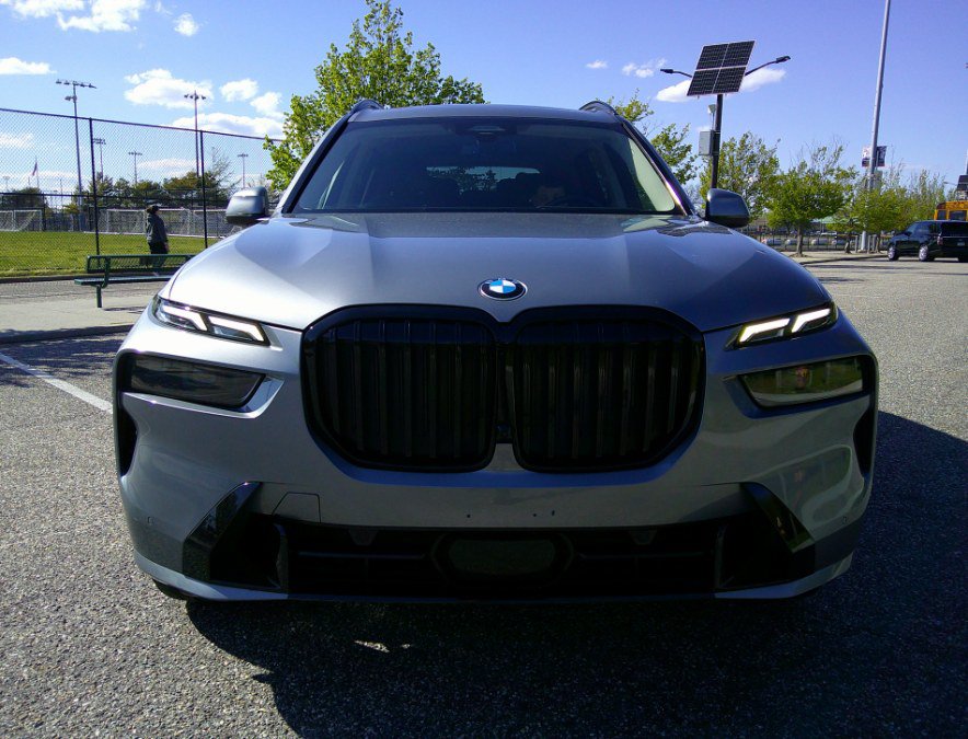 Used 2023 BMW X7 xDrive40i AWD/4WD image 18