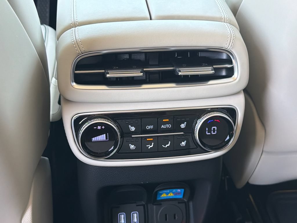 Used 2024 Genesis GV80 3.5T w/ Prestige Package AWD/4WD image 25