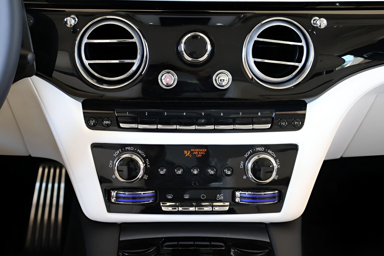 New 2027 Rolls-Royce Ghost AWD/4WD image 20