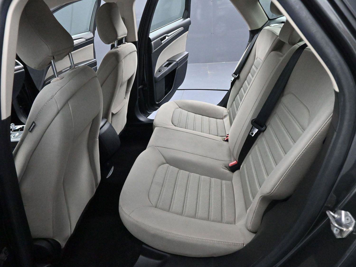 Used 2020 Ford Fusion S FWD image 25