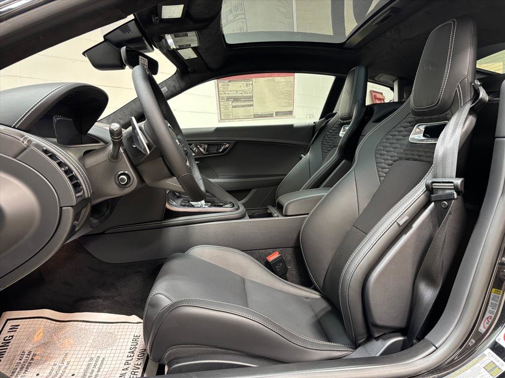 New 2024 Jaguar F-TYPE R image 24