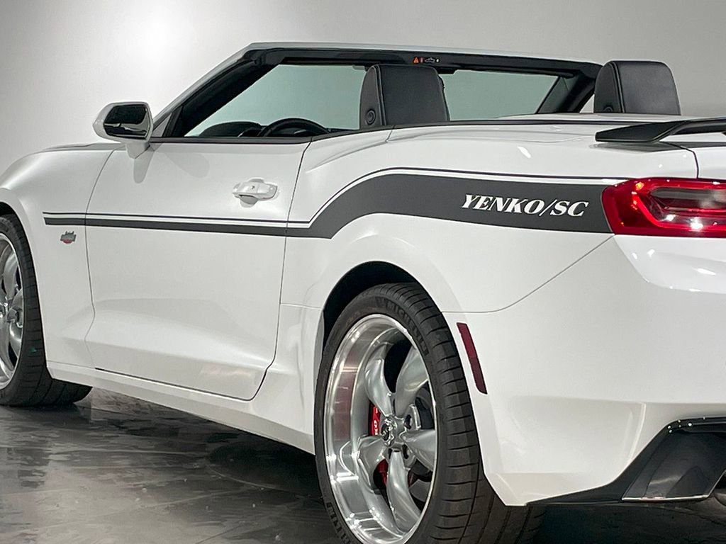 Used 2018 Chevrolet Camaro SS RWD image 35