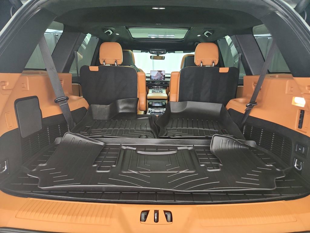 Used 2020 Lincoln Aviator Black Label Grand Touring w/ Class IV Trailer Tow Package image 41