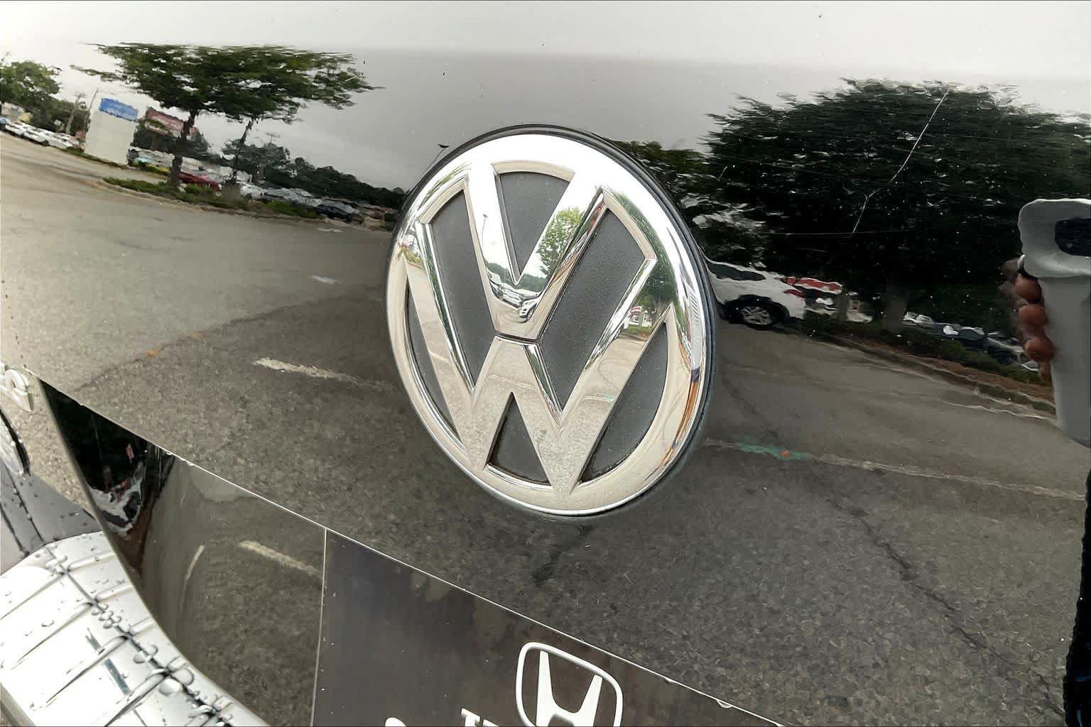 Used 2013 Volkswagen Touareg VR6 AWD/4WD image 30