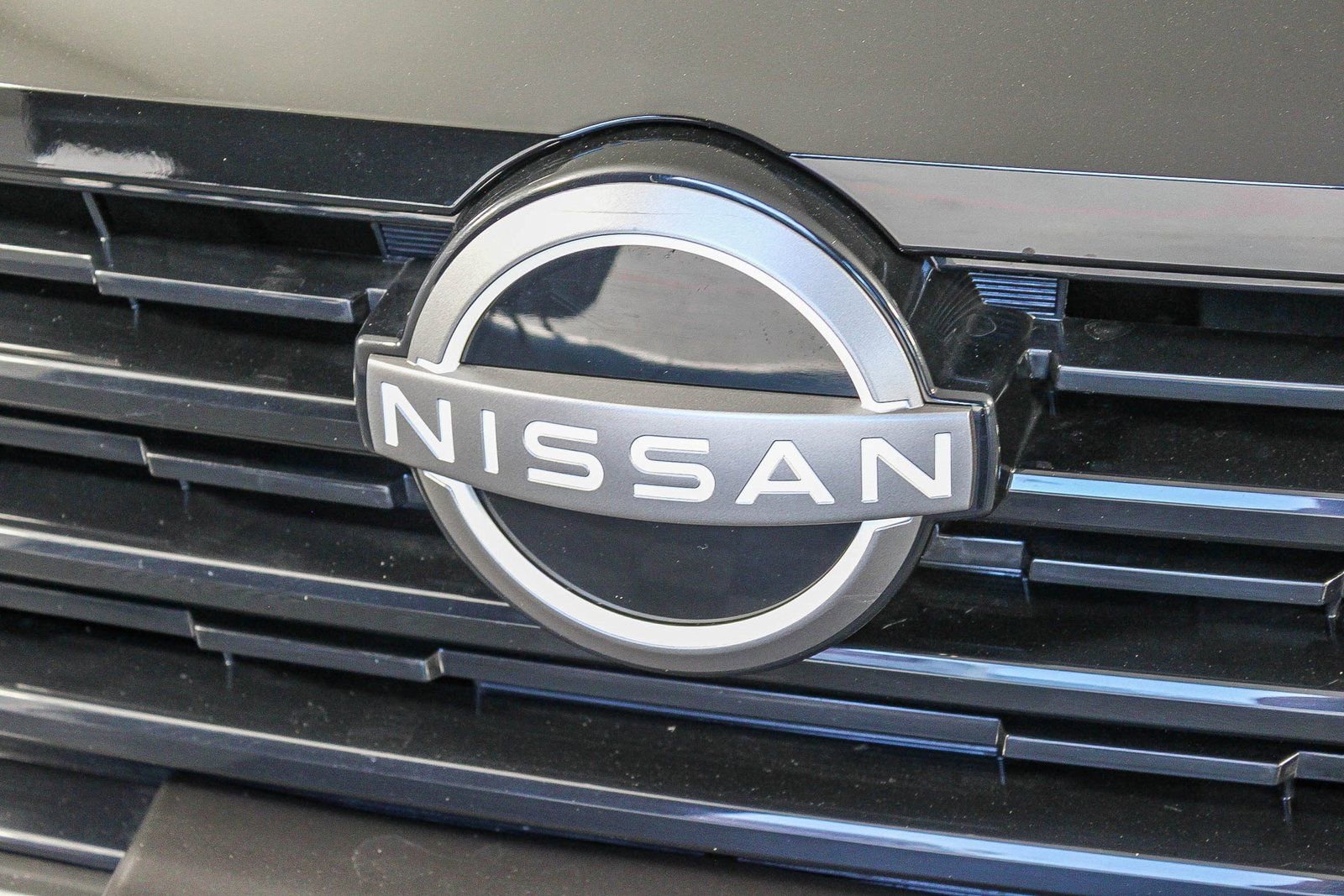 Certified 2025 Nissan Kicks SV image 5