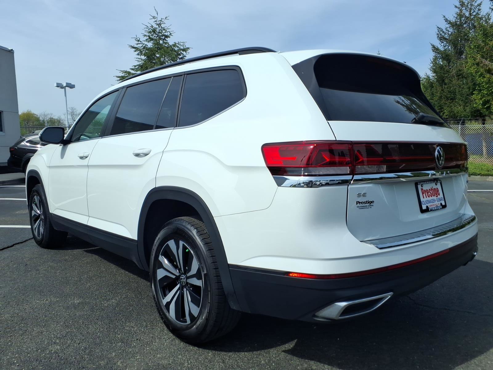 Certified 2024 Volkswagen Atlas SE AWD/4WD image 4