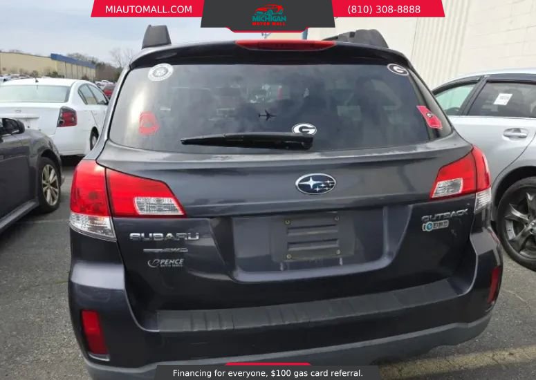 Used 2013 Subaru Outback 2.5i Premium w/ All-Weather Pkg AWD/4WD image 3