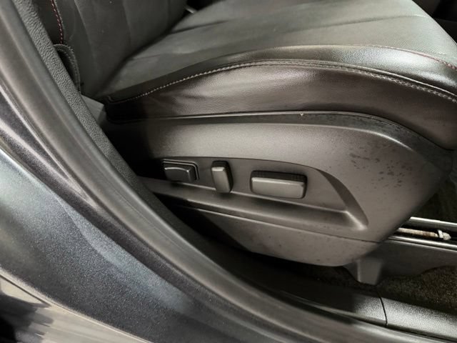 Used 2017 Chevrolet Equinox Premier w/ Enhanced Convenience Package AWD/4WD image 25