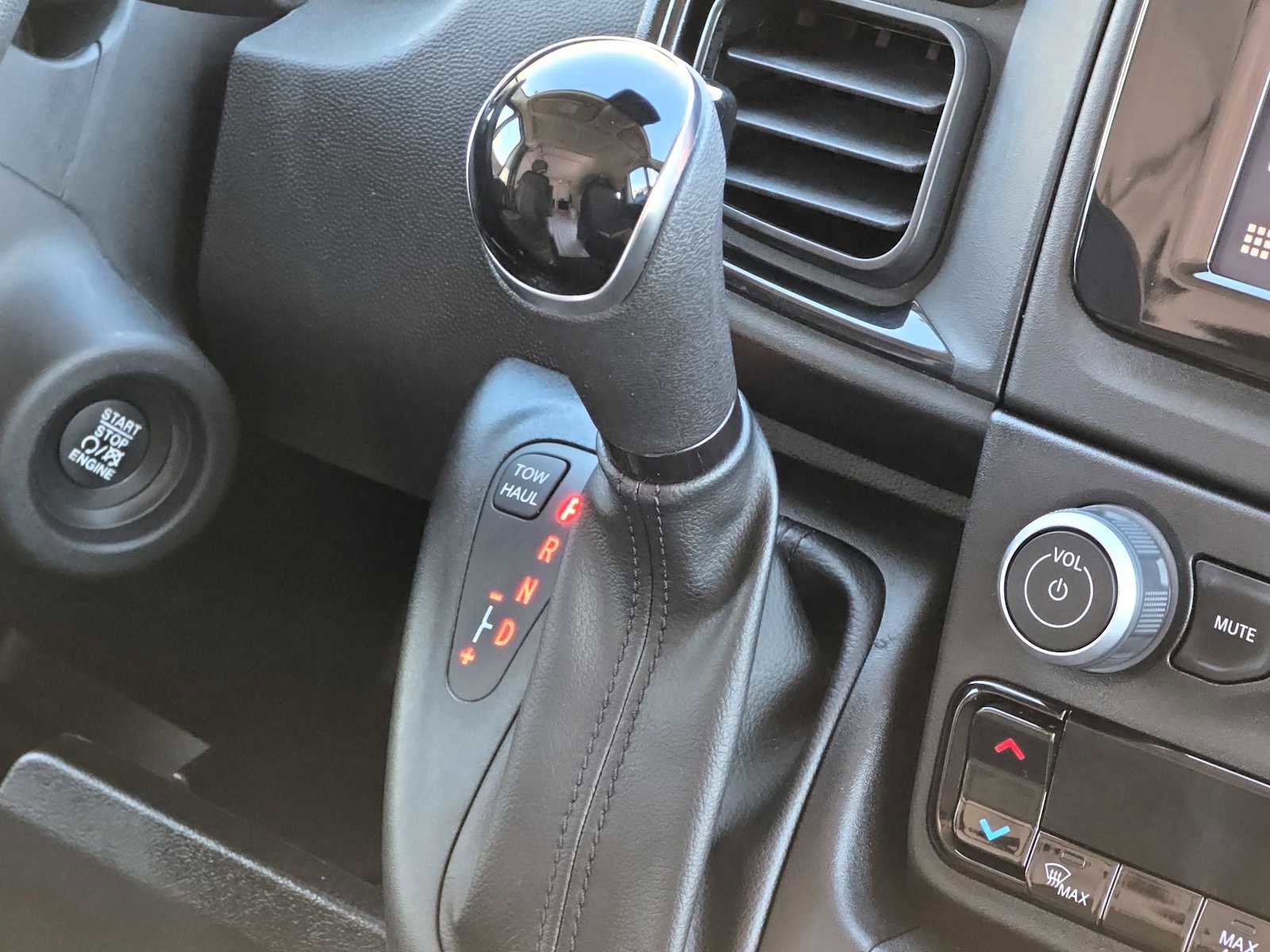 Used 2024 RAM ProMaster 3500 image 17