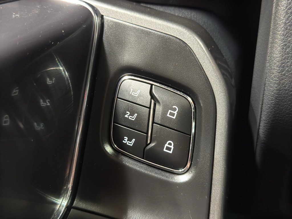 Used 2023 Ford F150 Lariat w/ Equipment Group 502A High image 37