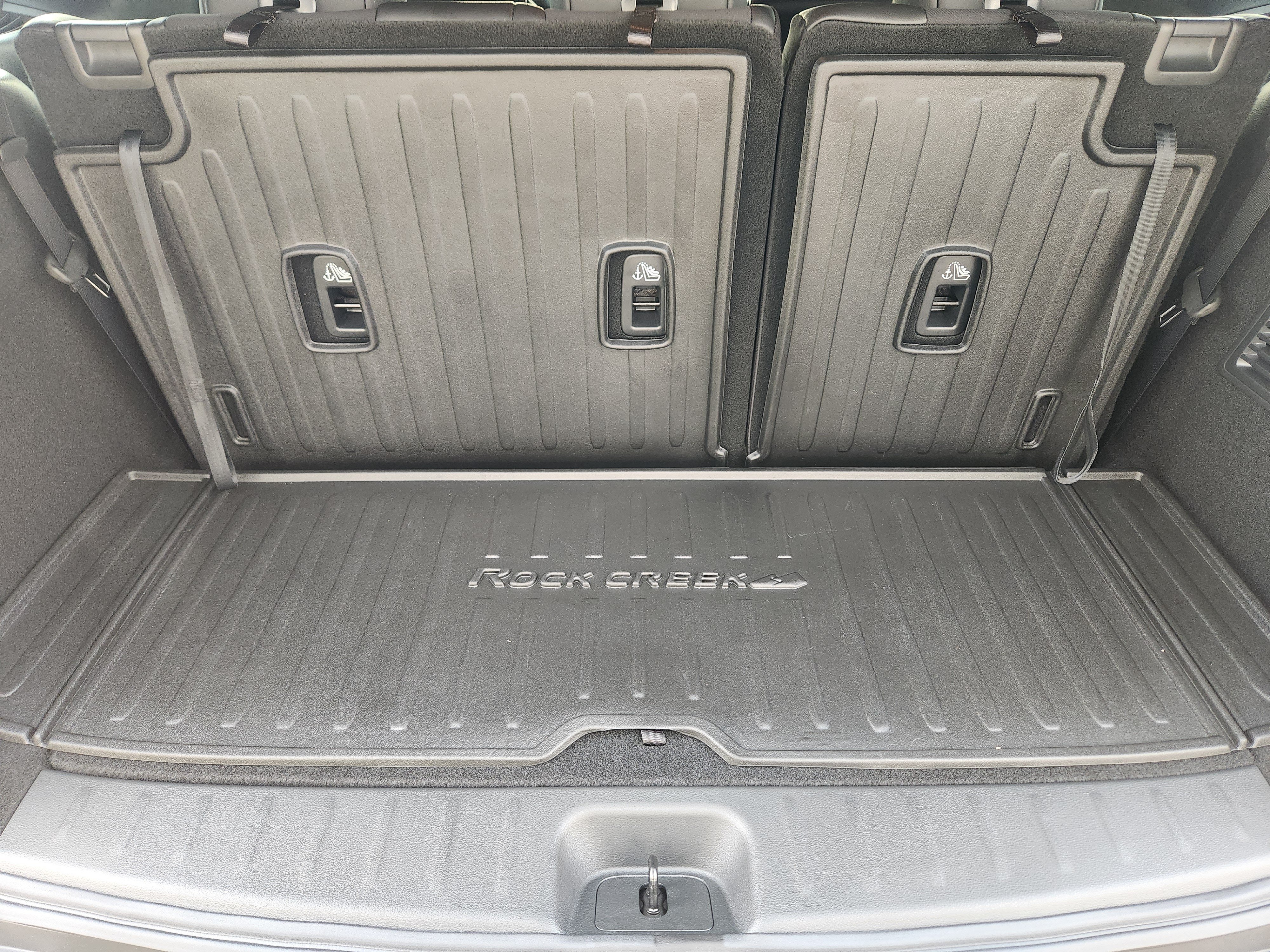 Used 2025 Nissan Pathfinder Rock Creek AWD/4WD image 24