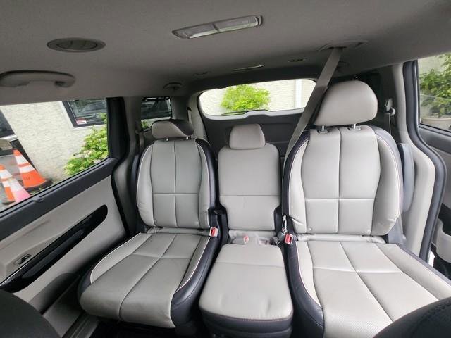 Used 2017 Kia Sedona EX FWD image 21