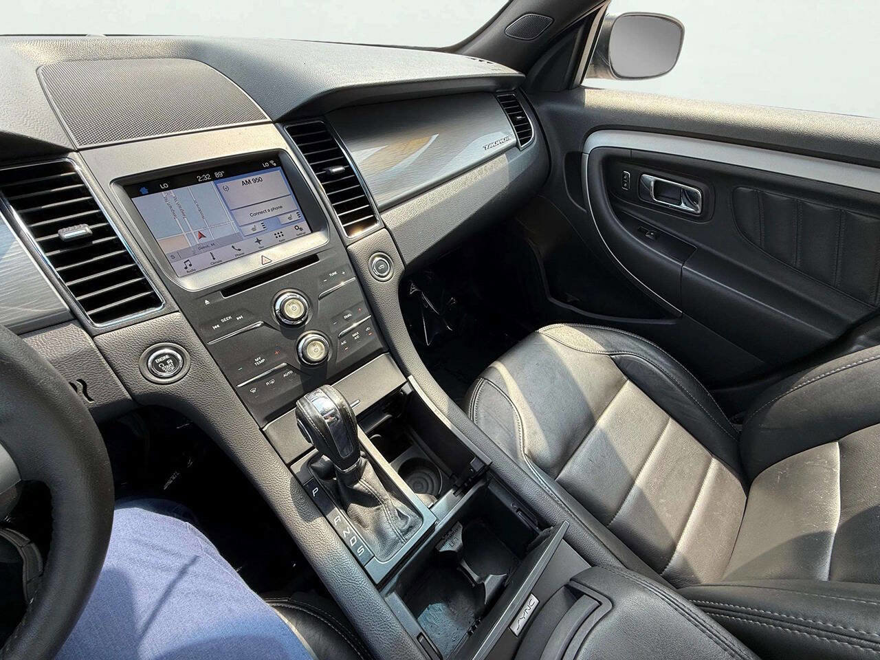 Used 2017 Ford Taurus SEL w/ Equipment Group 201A image 20