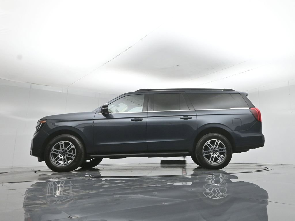 Used 2025 Ford Expedition Max Active RWD image 8
