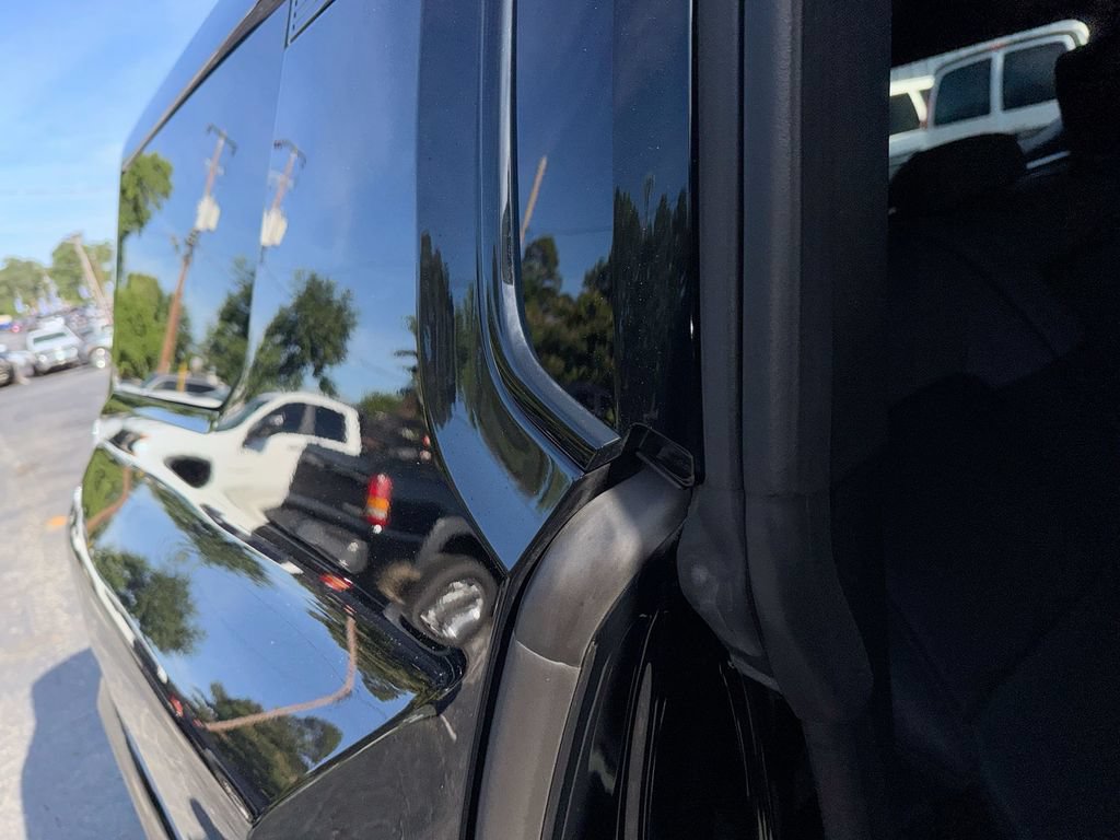Used 2025 GMC Hummer EV 3X AWD/4WD image 30