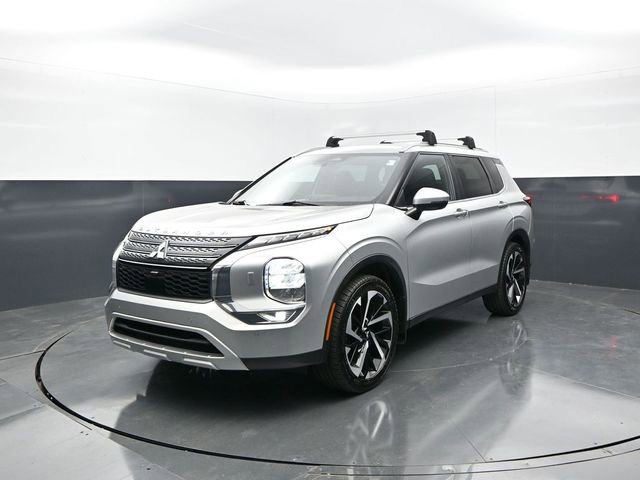 Used 2022 Mitsubishi Outlander SE AWD/4WD image 4