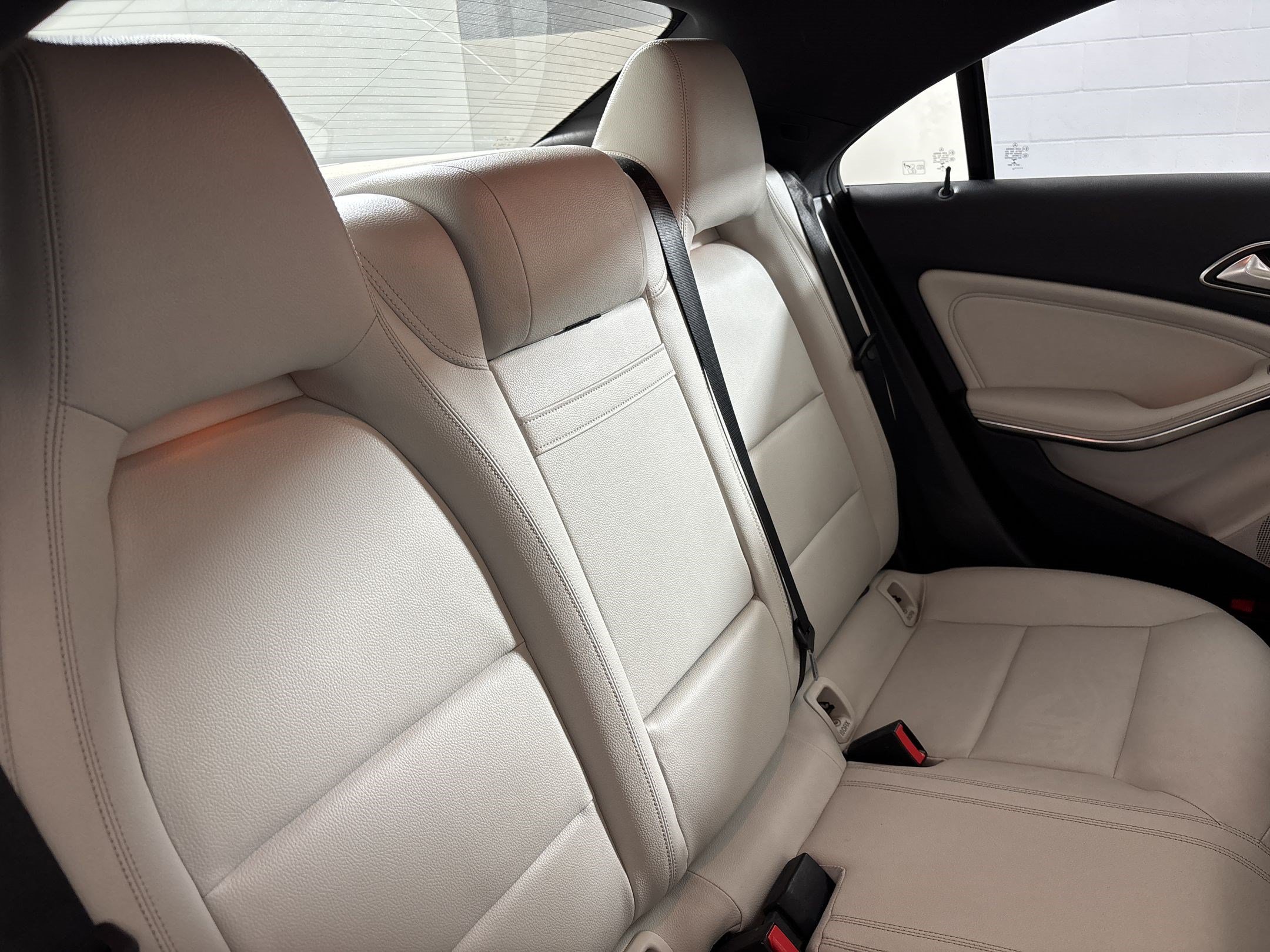 Used 2015 Mercedes-Benz CLA 250 image 30