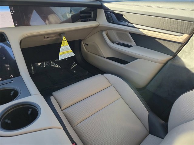 New 2025 Porsche Taycan GTS image 19