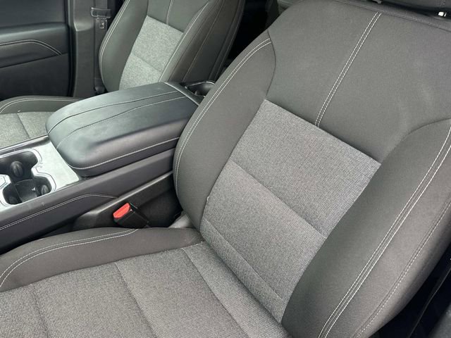 Used 2025 GMC Acadia Elevation AWD/4WD image 13