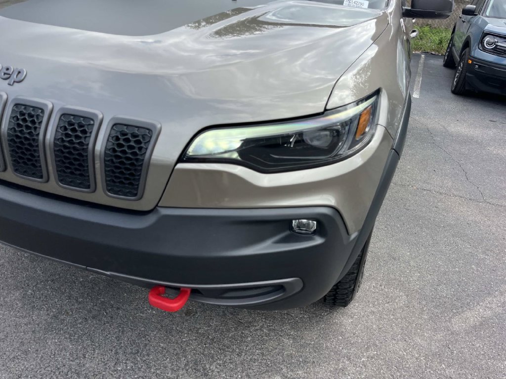 Used 2021 Jeep Cherokee Trailhawk AWD/4WD image 11