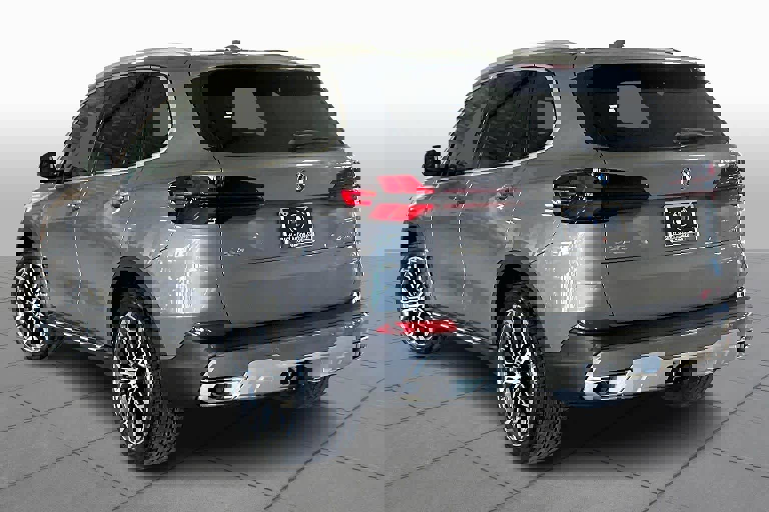 New 2026 BMW X5 sDrive40i w/ Climate Comfort Package image 12