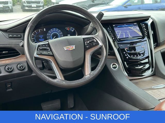 Used 2020 Cadillac Escalade Premium Luxury image 2