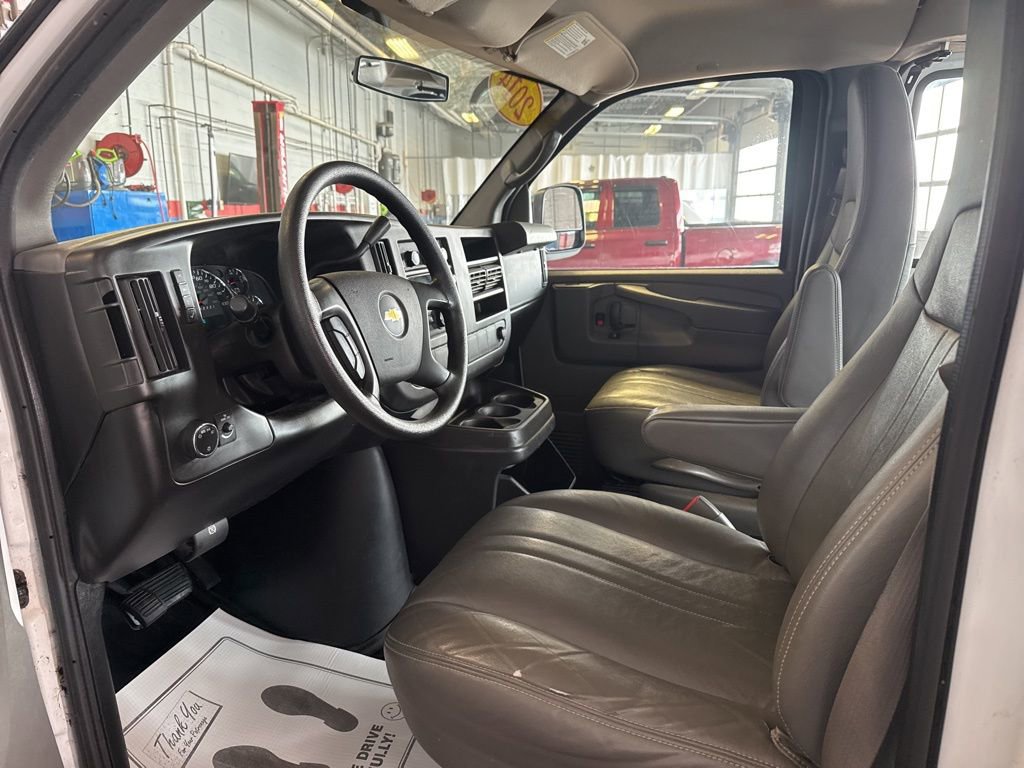 Used 2014 Chevrolet Express 1500 image 12