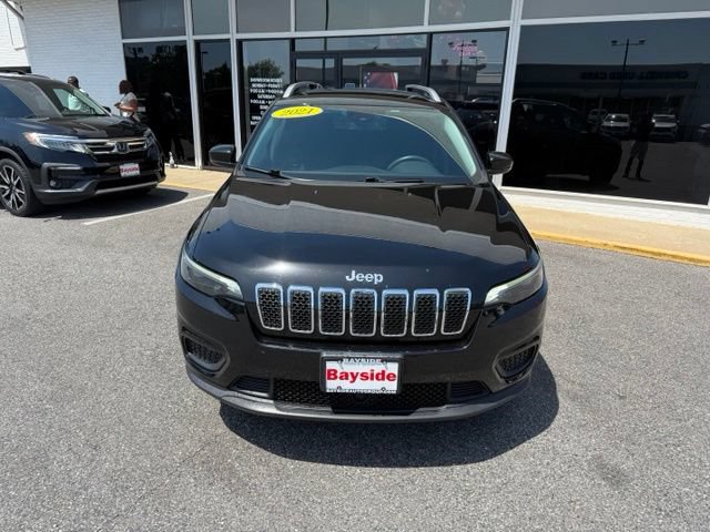 Used 2021 Jeep Cherokee Latitude AWD/4WD image 4