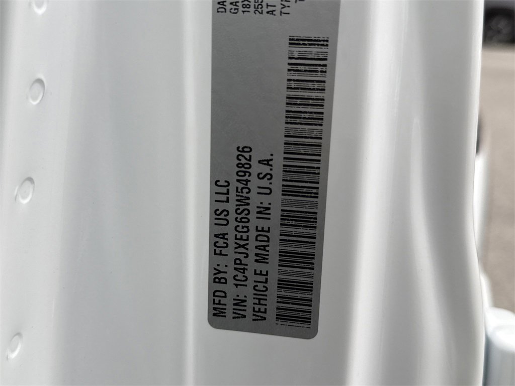 Certified 2025 Jeep Wrangler Sahara w/ Safety Group image 41