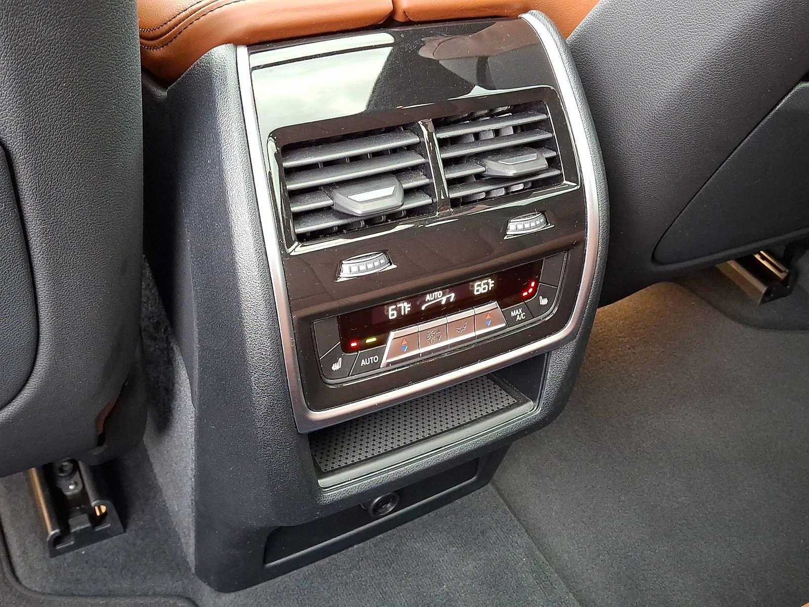 Certified 2023 BMW X5 M50i w/ Climate Comfort Package AWD/4WD image 11