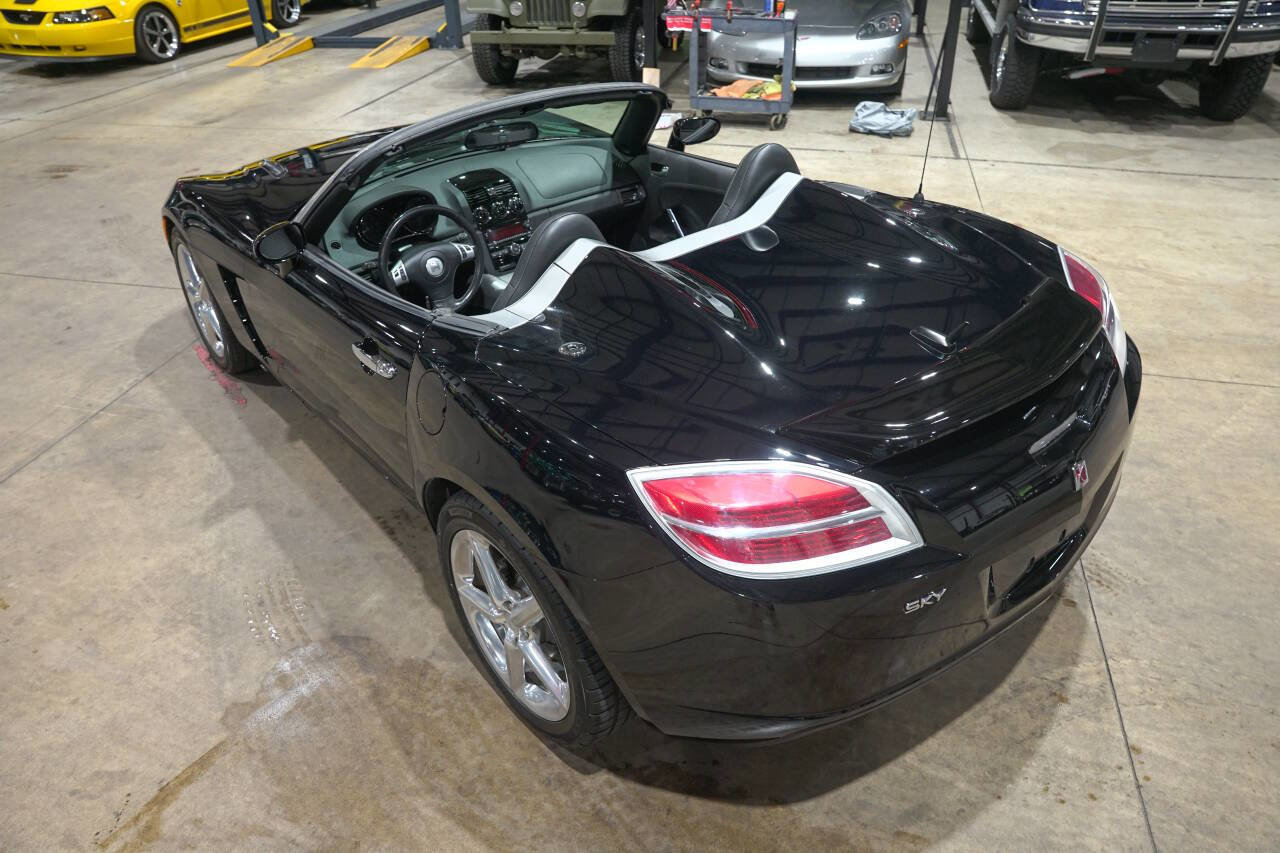 Used 2007 Saturn Sky w/ Premium Trim Pkg RWD image 16