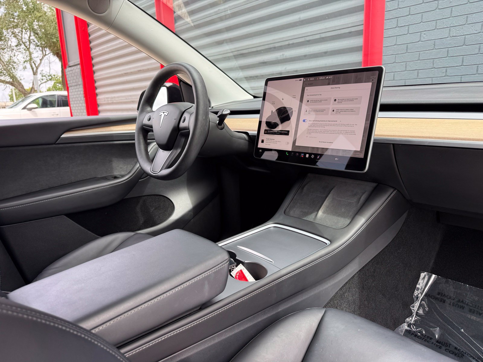 Used 2023 Tesla Model Y Performance AWD/4WD image 22