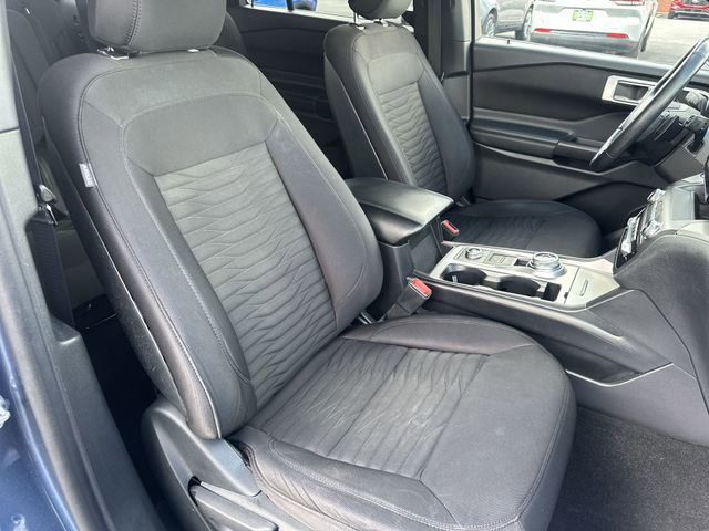 Used 2020 Ford Explorer XLT w/ Comfort Package AWD/4WD image 28