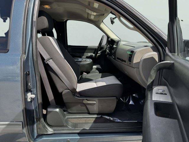 Used 2009 Chevrolet Silverado 1500 LS RWD image 32