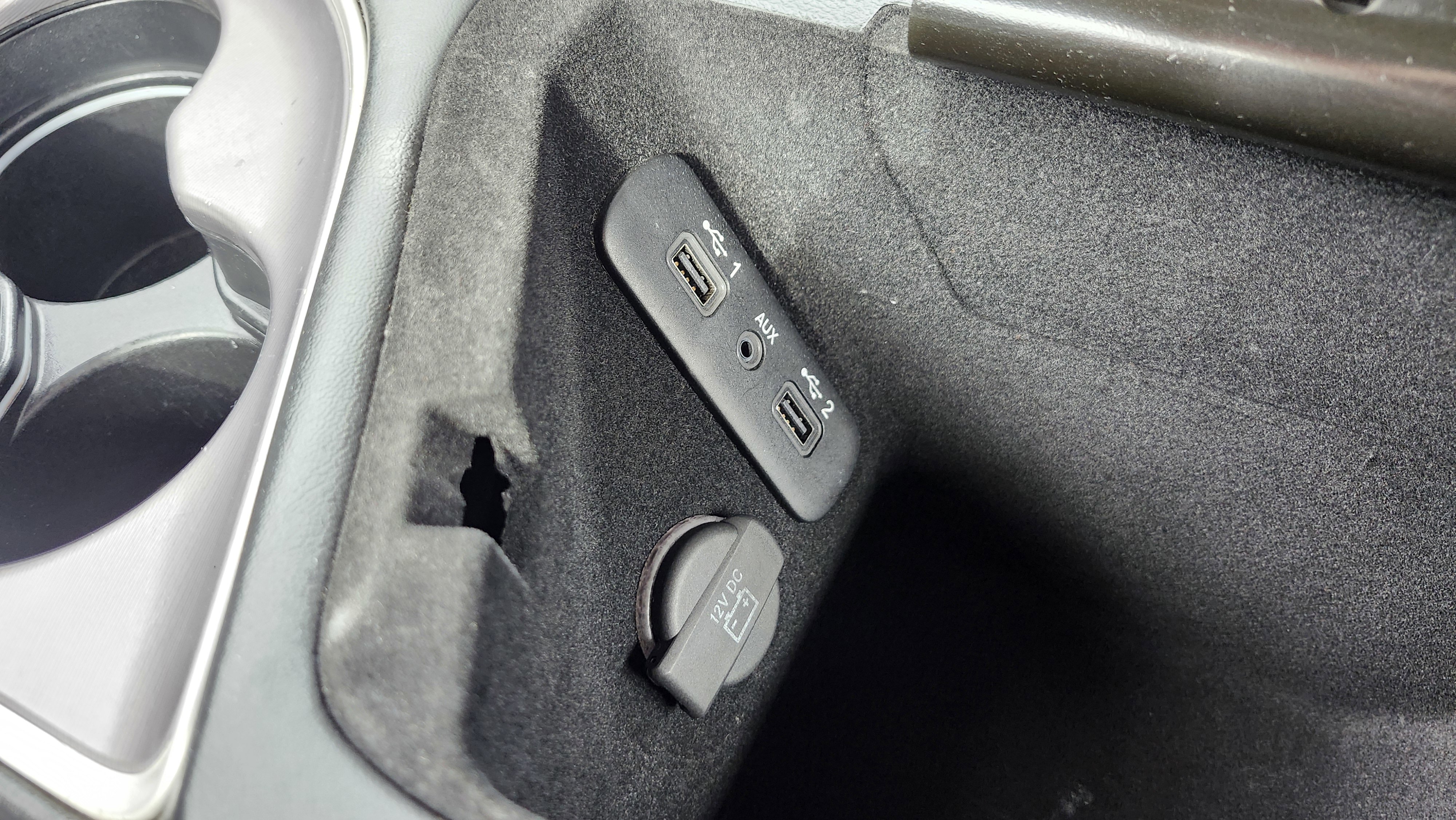 Used 2020 Dodge Challenger SXT image 9