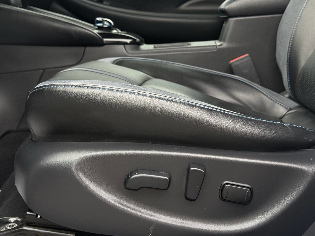 Used 2022 Nissan Leaf SL Plus image 13