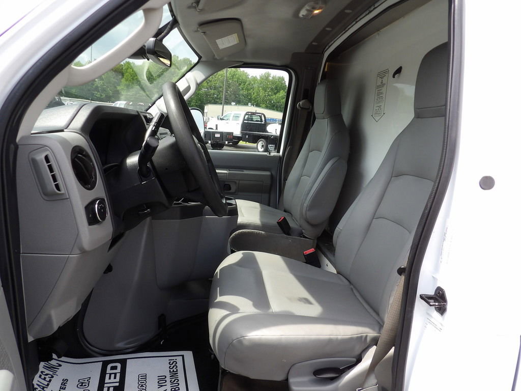 Used 2021 Ford E-350 and Econoline 350 Super Duty RWD image 16