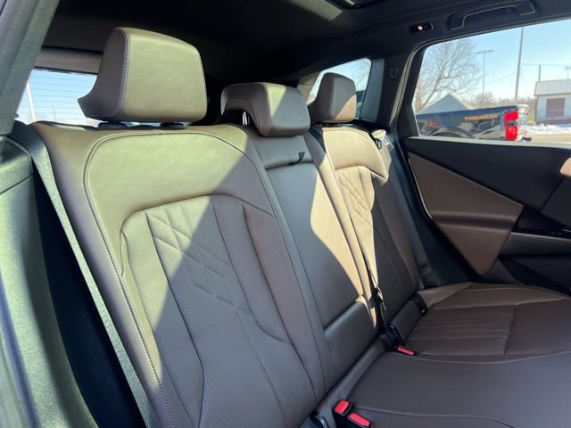 Used 2025 BMW X3 xDrive30i w/ Premium Package image 19