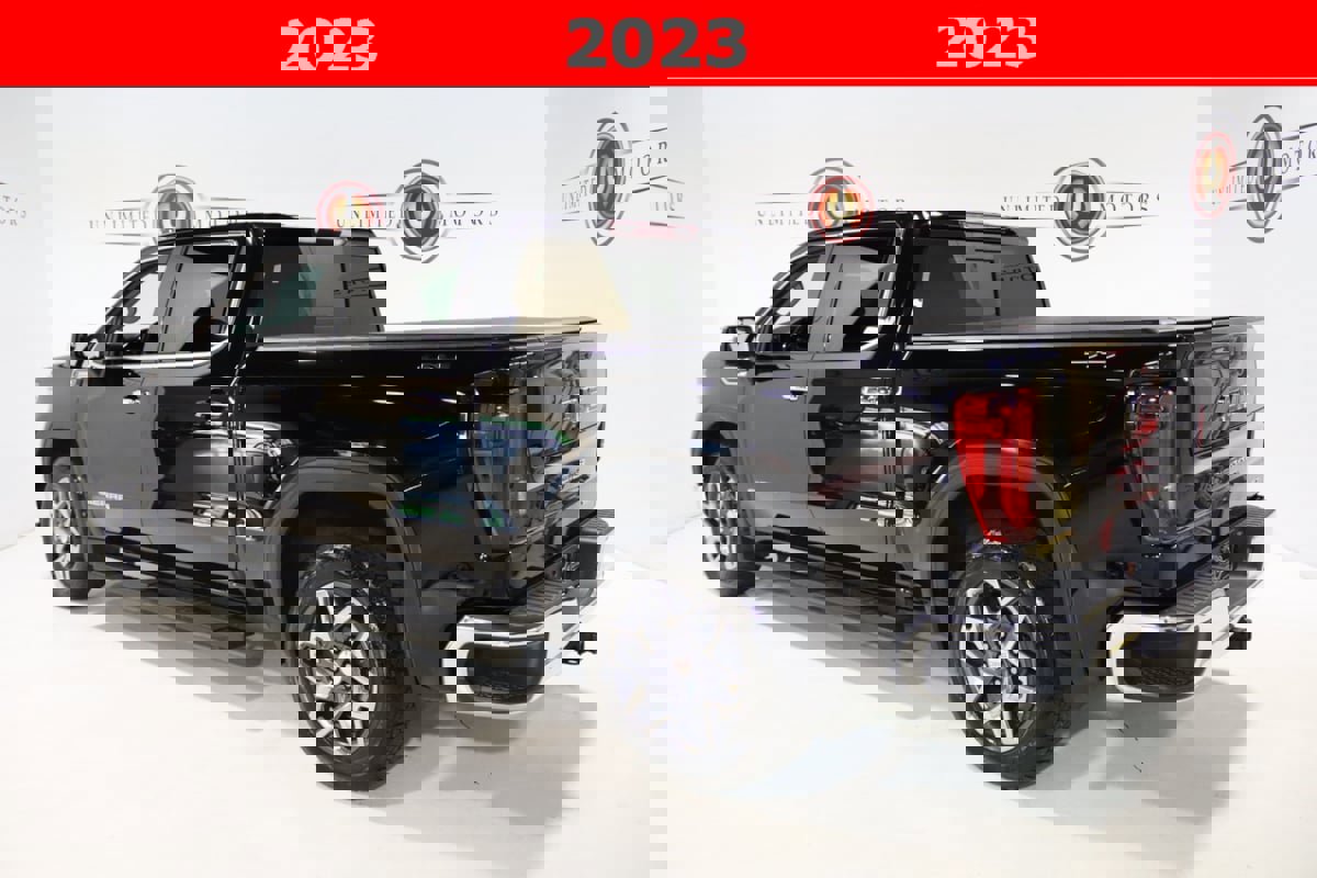 Used 2023 GMC Sierra 1500 SLT w/ SLT Convenience Package image 3