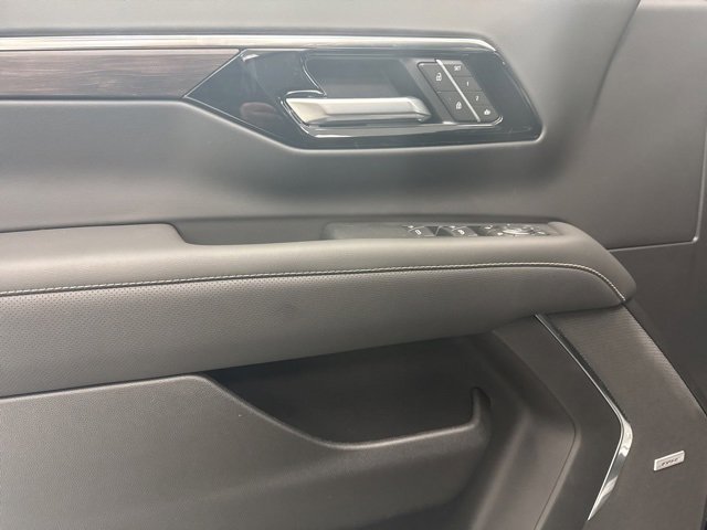 New 2026 Chevrolet Tahoe Premier w/ Sun And Tow Package image 9