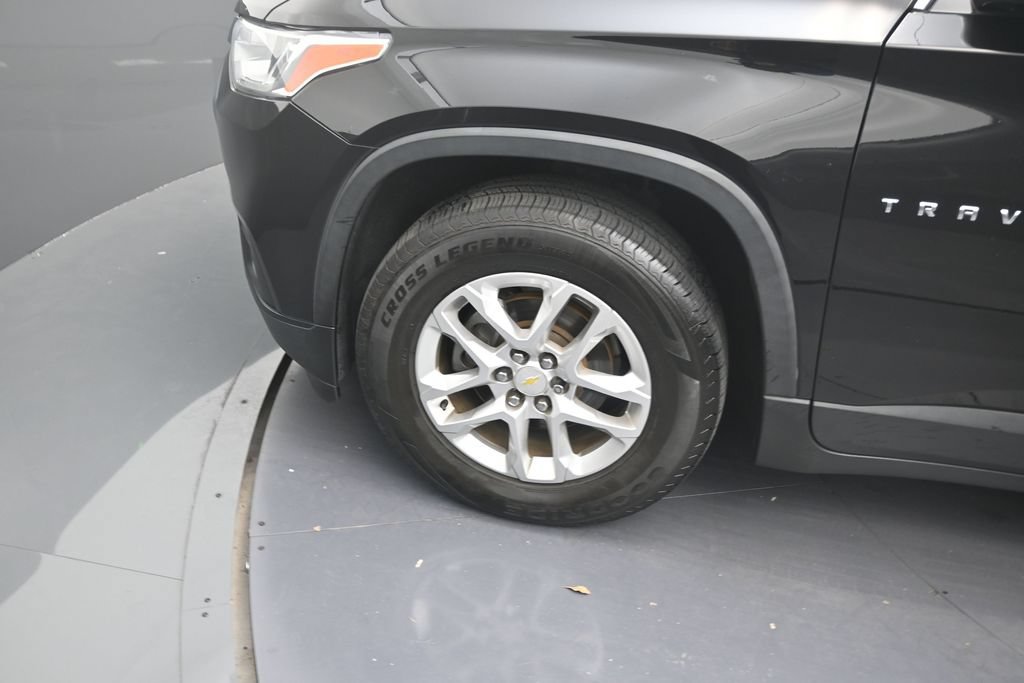 Used 2020 Chevrolet Traverse LS FWD image 9