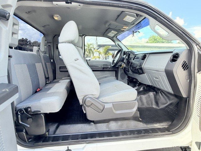 Used 2015 Ford F250 XL w/ Power Equipment Group AWD/4WD image 17