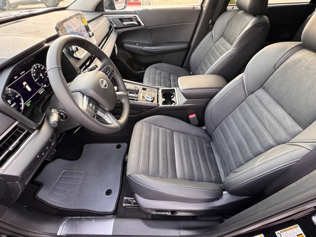 New 2026 Nissan Rogue SL AWD/4WD image 9