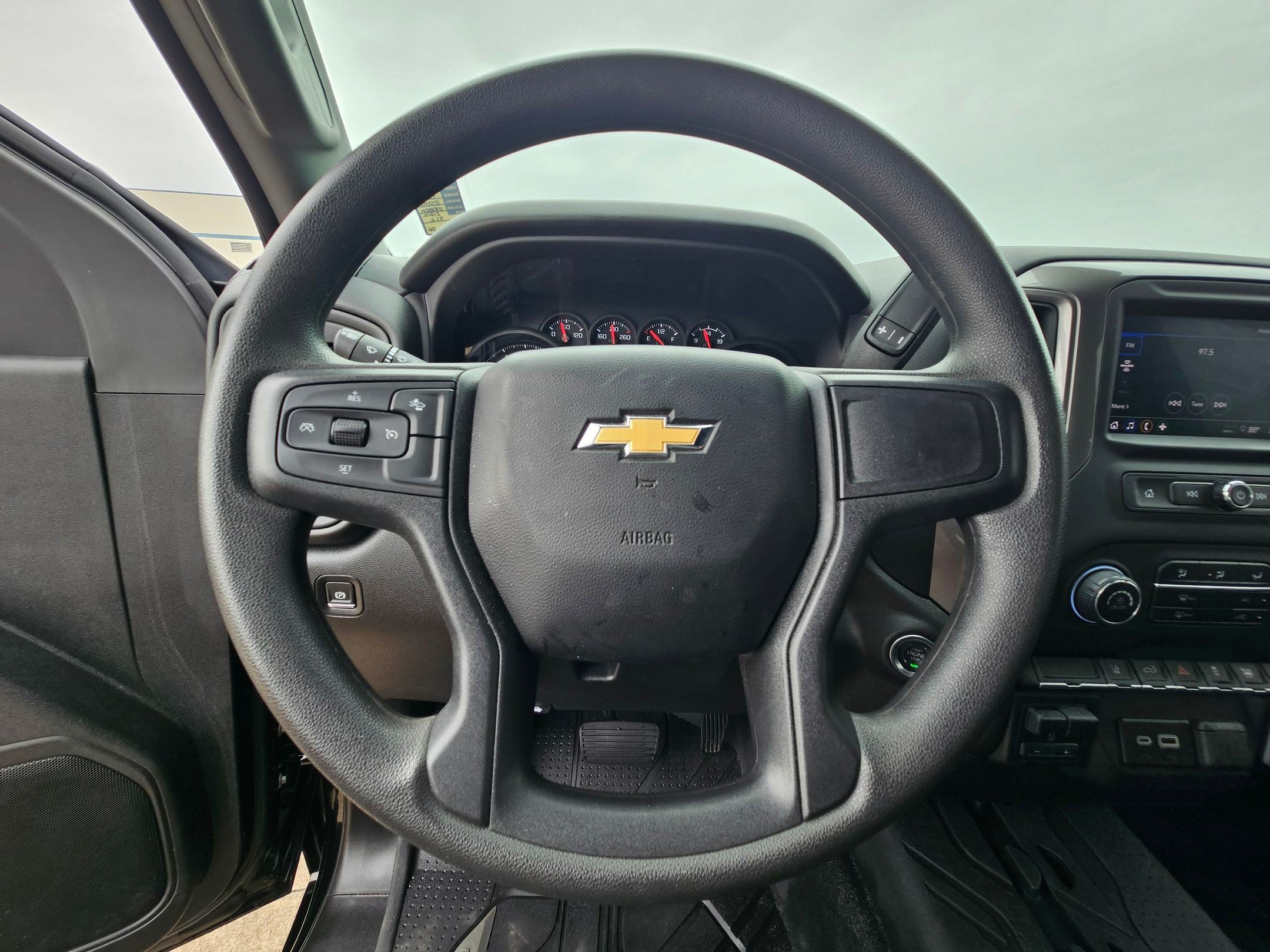 Used 2025 Chevrolet Silverado 2500 Custom w/ Custom Convenience Package AWD/4WD image 18